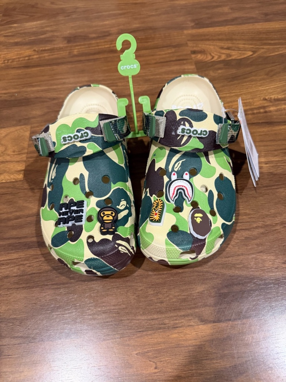 Crocs Green Camo Unisex Sizes Mens 6, 8, 9, 10